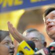 Antonescu: În turul II voi fi prezent, pentru că m-a provocat domnul Traian Băsescu. Foto: MEDIAFAX