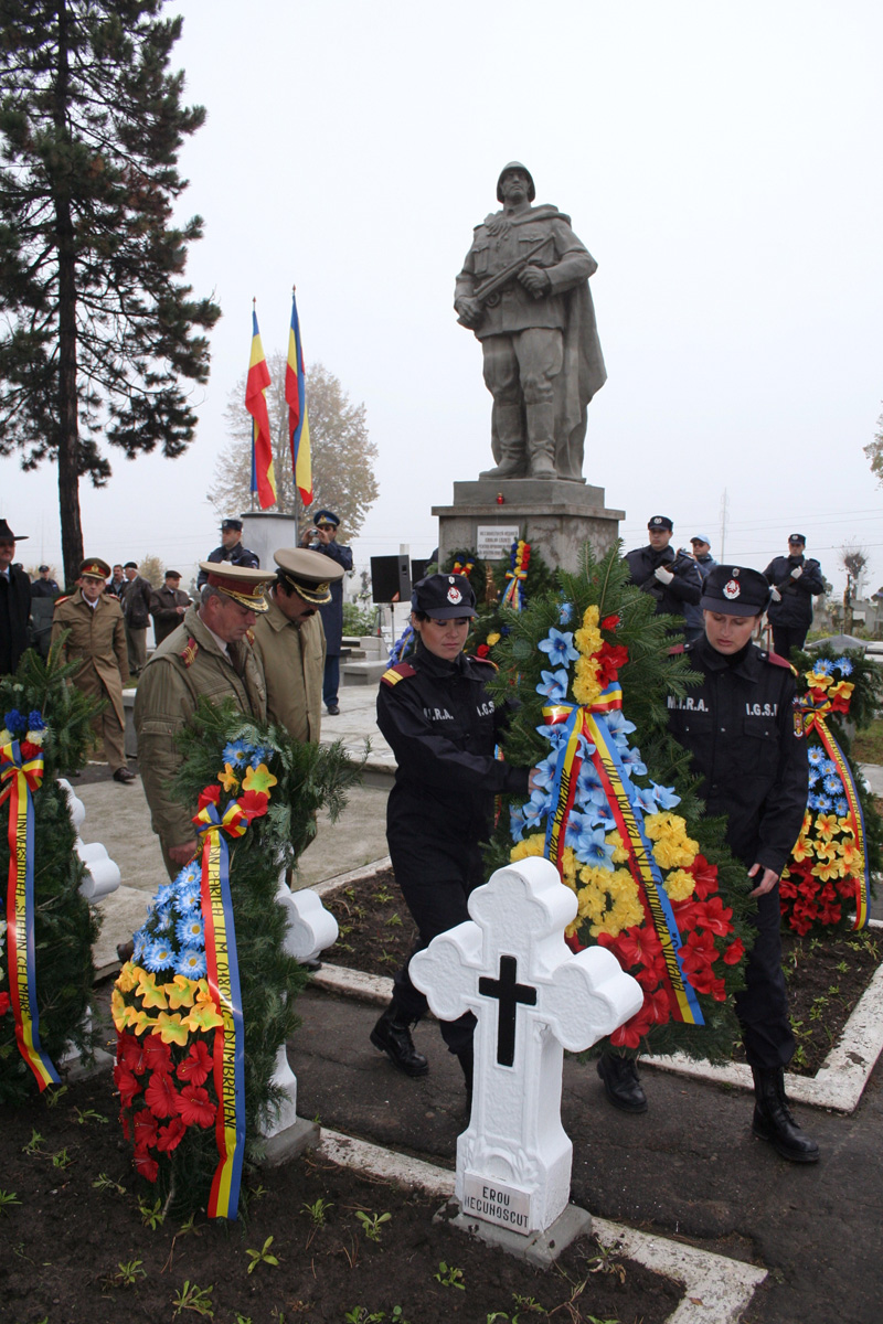 Depuneri de coroane cu ocazia Zilei Armatei Române, Suceava, 25 octombrie 2007