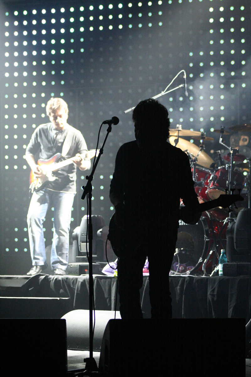 „Taina” formaţiei Holograf, dezvăluită sucevenilor în 2006, pe scena Casei de Cultură