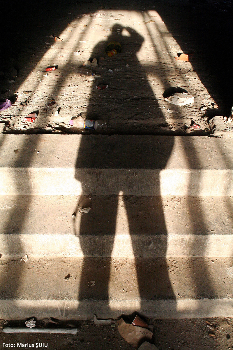 Umbra dintre ruine. Burdujeni, noiembrie 2006