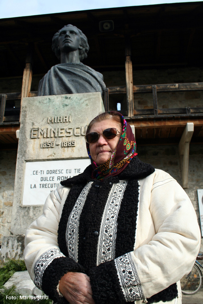 În strai popular. Ianuarie 2007, Putna.