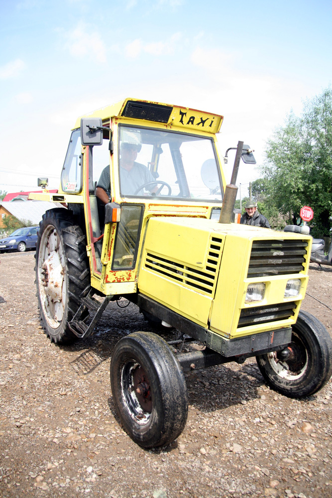 Doriţi un taxi?! Foto: Marius ŞUIU