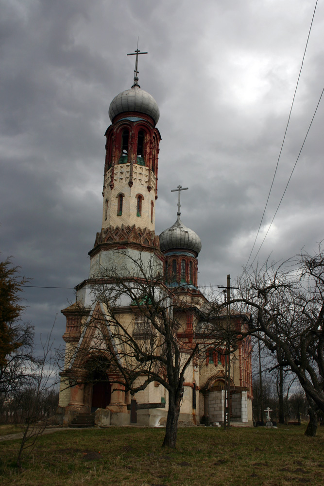 Cea mai veche biserica din satul Climauti. Foto: Sergiu RUSU