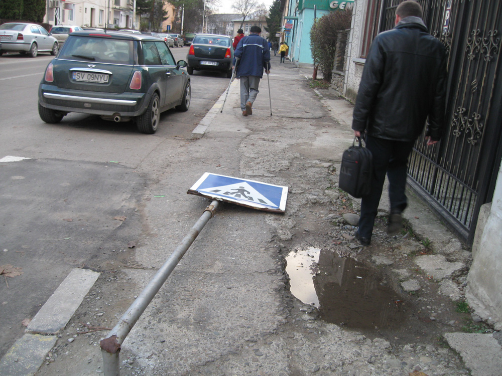 Noul model de indicatoare: pe orizontală. Foto: Cristina RUSU