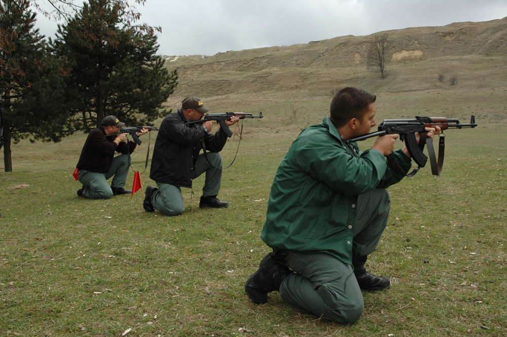 Atentie, se trage! Foto: Sergiu RUSU