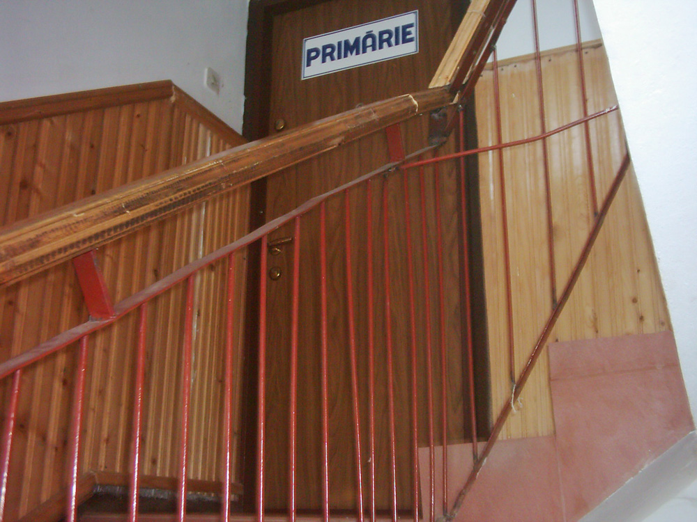 Primărie, la etajul I. Foto: Sergiu RUSU