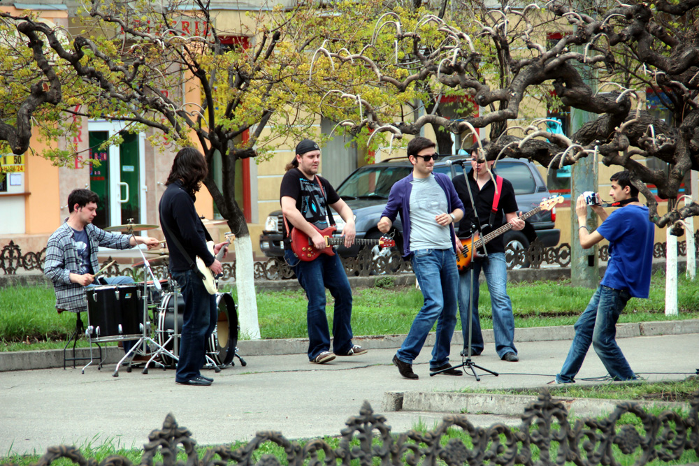 Concert în parc. Foto: Marius ŞUIU