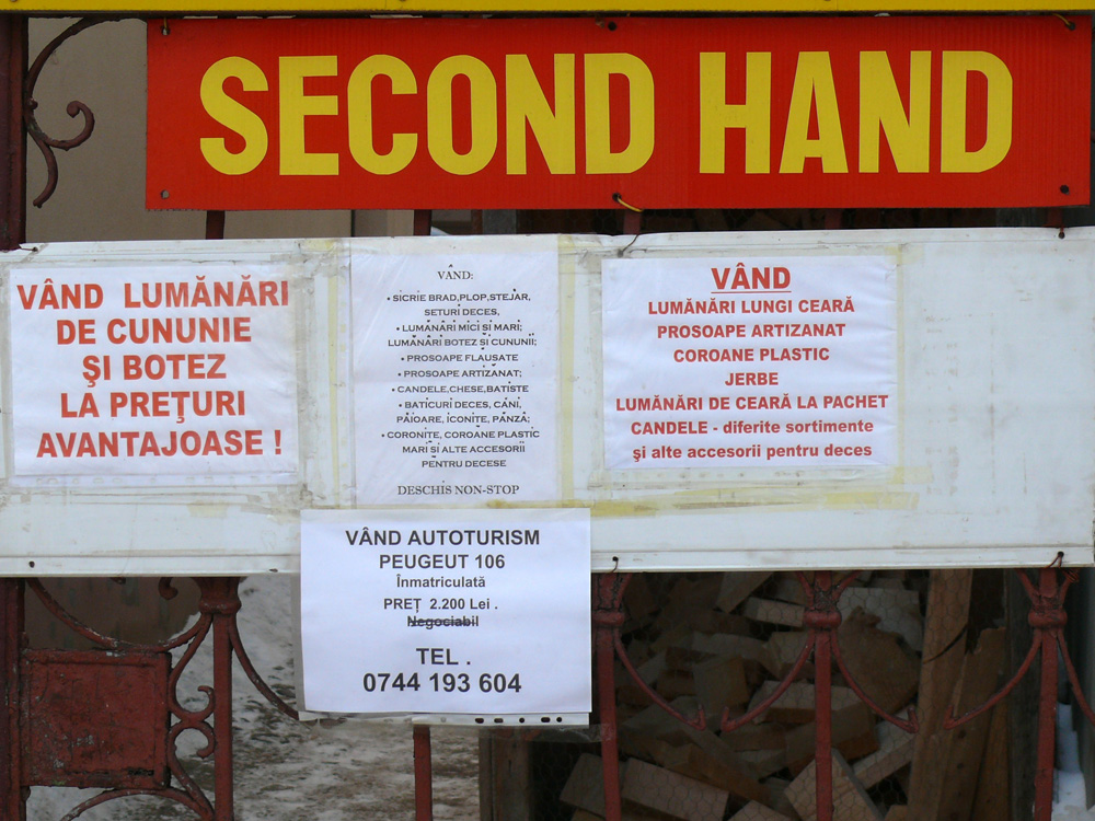 Totul la mâna a doua. Foto: Iustin BUCULEI.