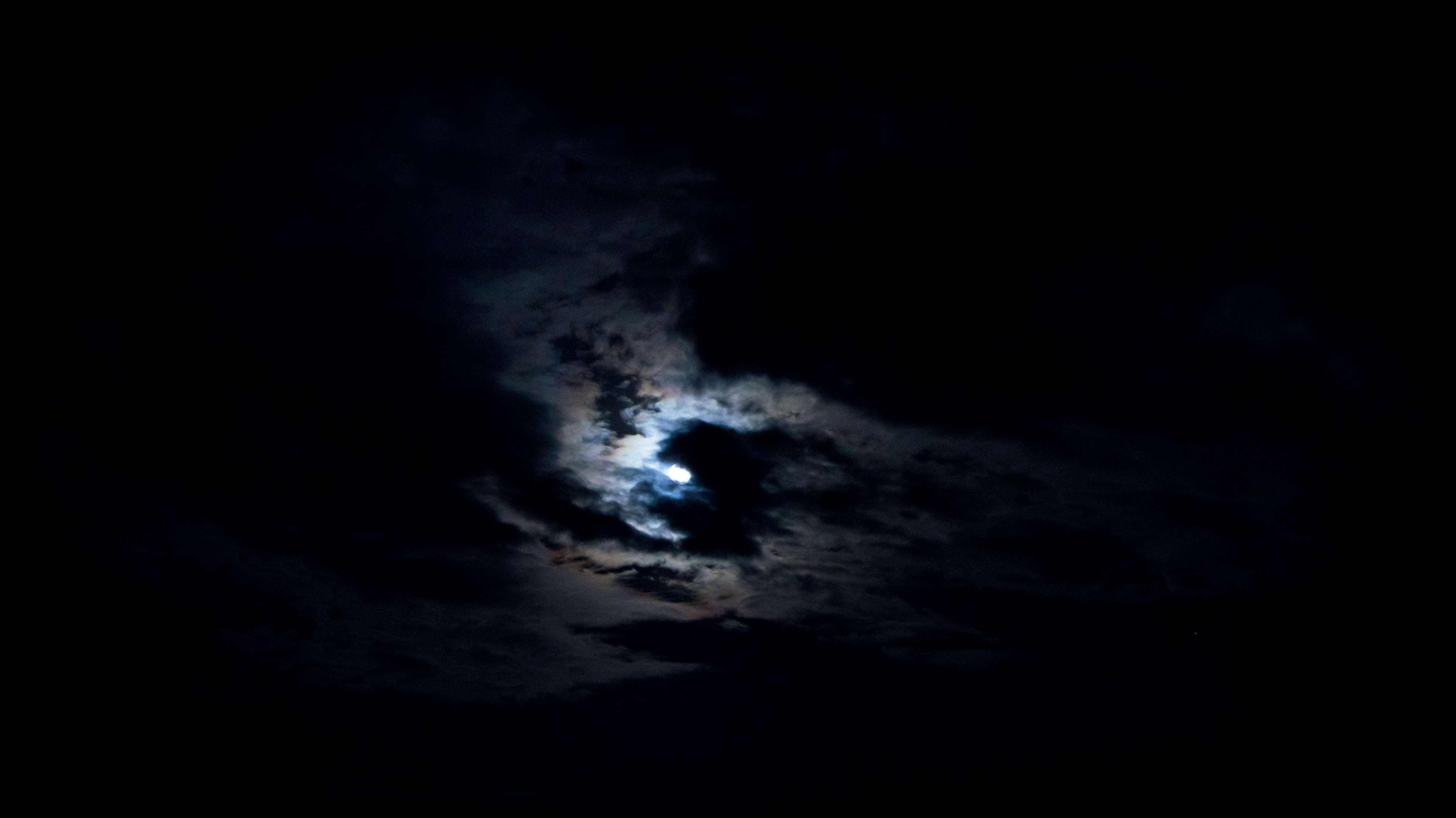 The Moon. Foto: Daniel ROŞU