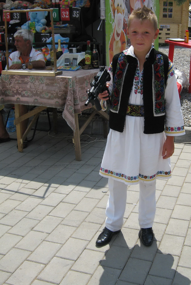 Apărăm tradiţia. Foto: Iustin BUCULEI