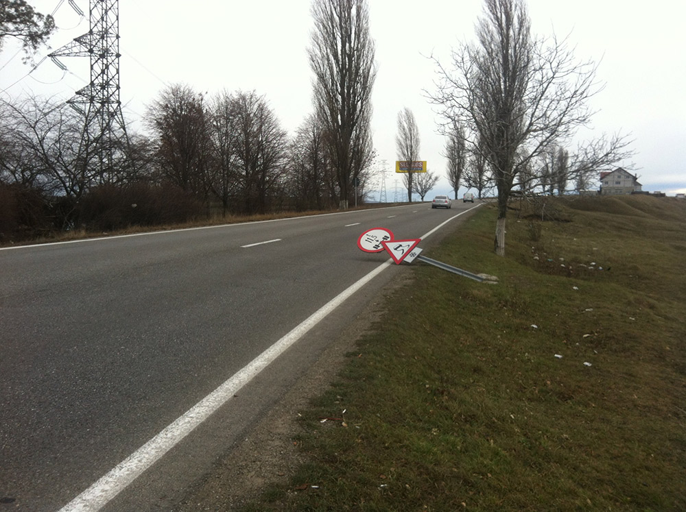 Căzut la datorie pe E85. Foto: Florin PAIU.