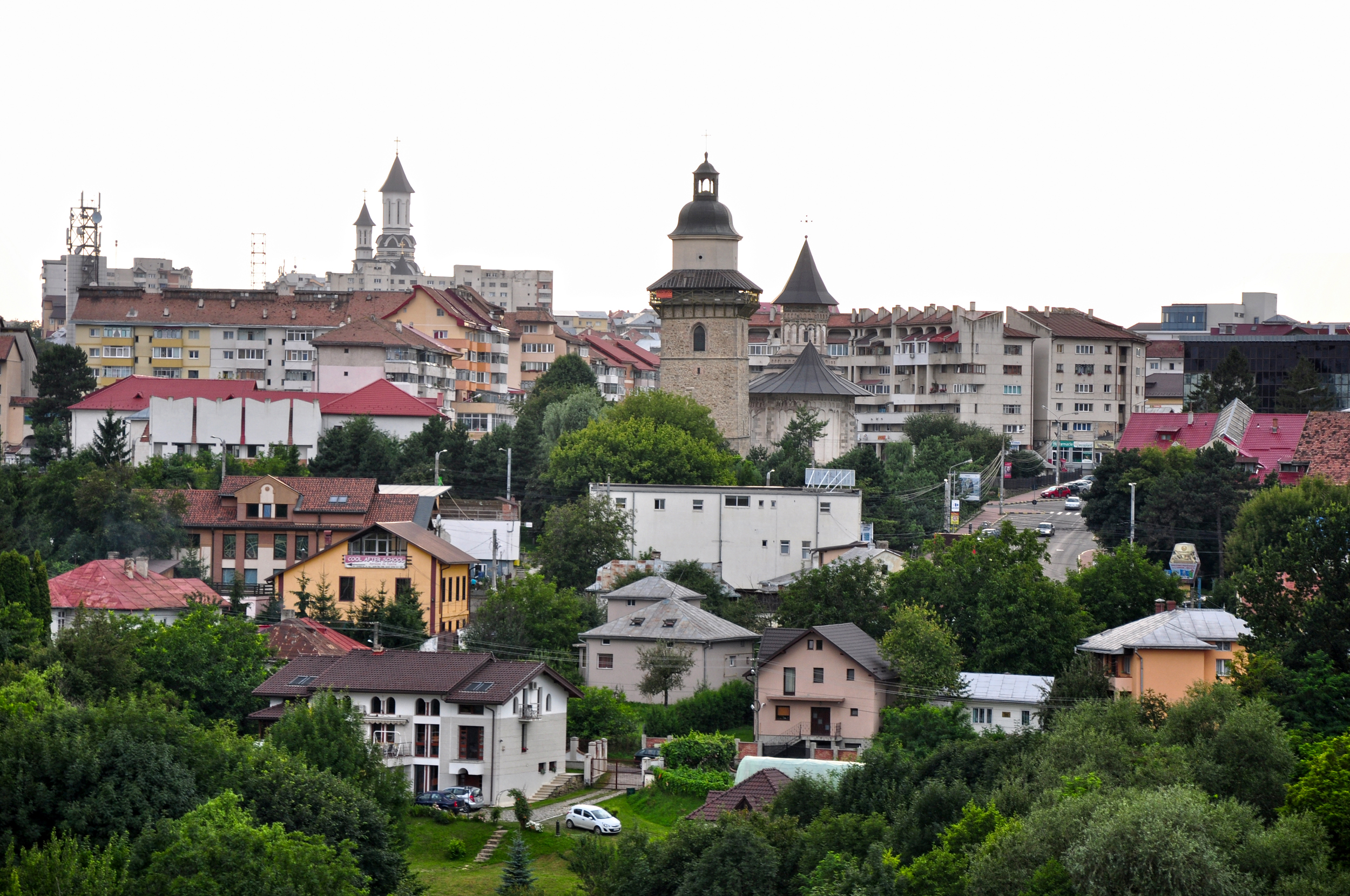 Centrul Sucevei văzut din Cetate