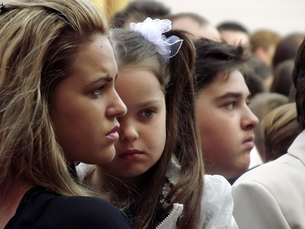 Emoţii în prima zi de şcoală. Foto: Cosmin ROMEGA