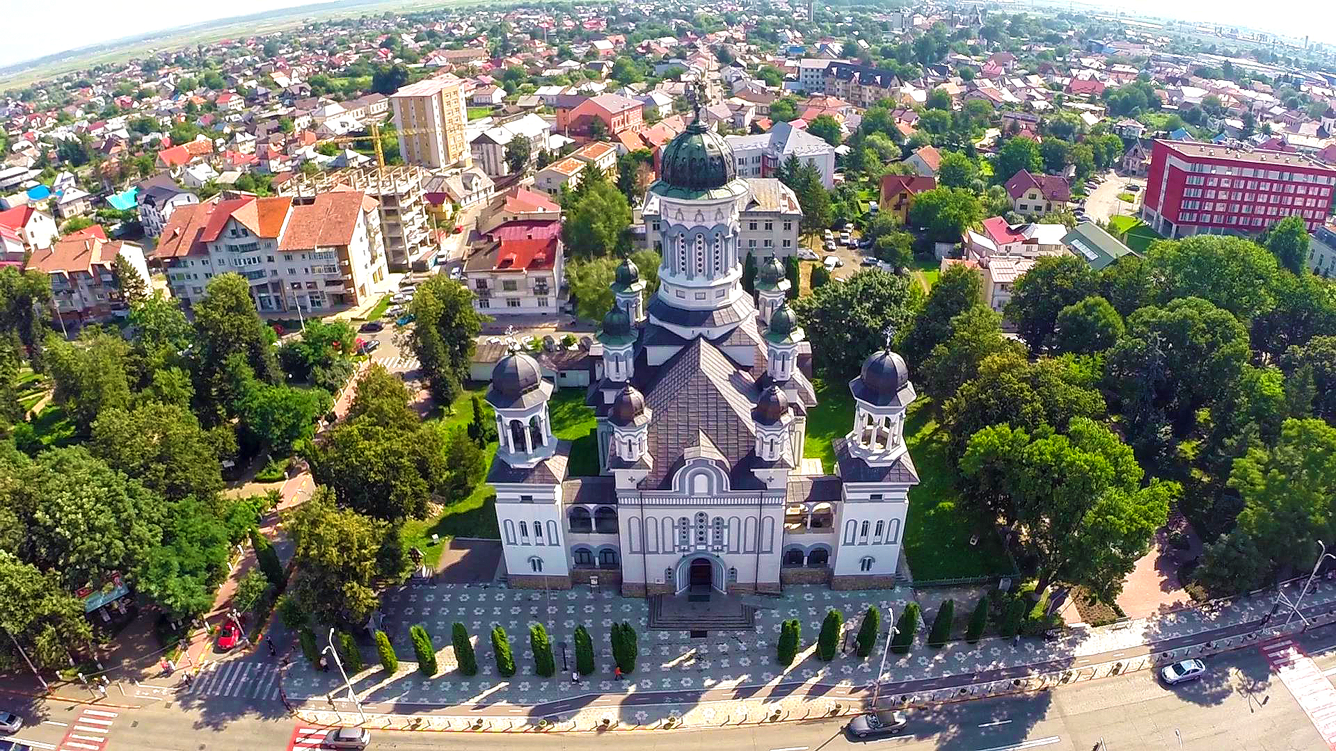 Catedrala ortodoxă „Pogorârea Sfântului Duh” din Rădăuţi