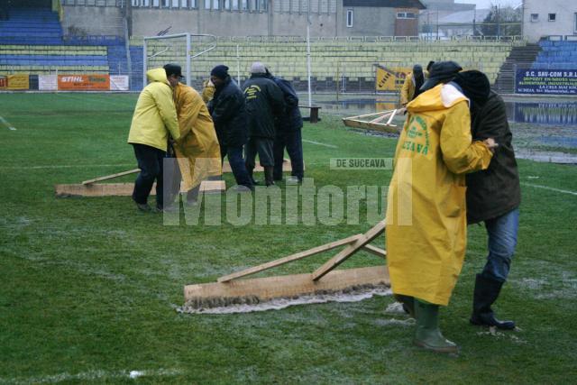 Pe Areni s-a muncit din greu pentru îndepărtarea apei