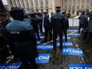 Poliţiştii au protestat la Bucureşti