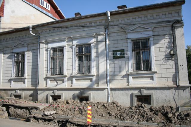 Imobilul de pe strada Dragoş Vodă a cărui faţadă va fi inclusă în noua clădire a Laboratorului Zonal de Restaurare