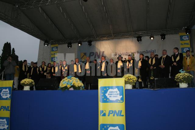 Călin Popescu Tăriceanu, a participat la un miting electoral organizat în Suceava