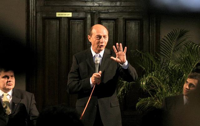 Data viitoare: Băsescu speră să nominalizeze un premier cu care să nu se mai păcălească