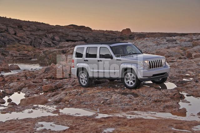 Debut: Jeep sparge iarna cu Cherokee