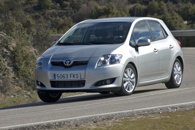 Premieră: Toyota Auris visează la performanţe