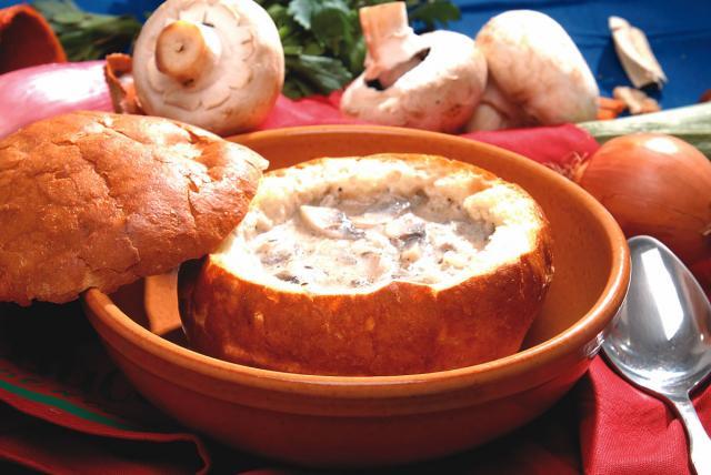 Bucătăria pentru toți: Supă de ciuperci în pâine