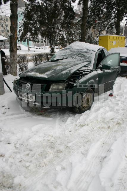 Explic foto: VW-ul, transformat într-un morman de fiare vechi 03