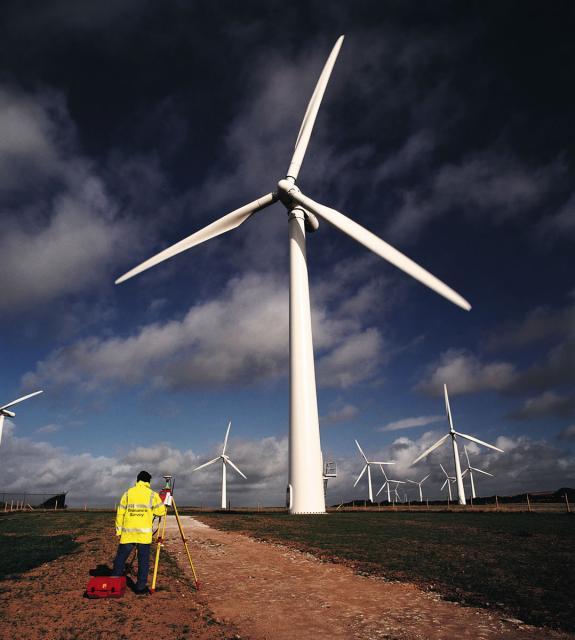 Proiecte: Investiţiile în energia eoliană rămân deocamdată la nivel de intenţie