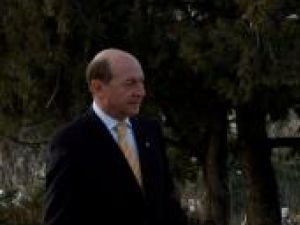 Băsescu:: O bună parte din idealurile Revoluţiei nu au fost împlinite