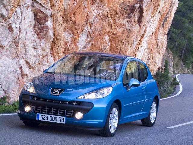 Prezentare: Peugeot 207, mon petit superstar