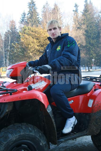 Ljubinkovici a dovedit că ştie să conducă şi ATV-ul