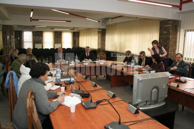 Sucevenii, neinteresaţi de dezbaterea publică pe tema bugetului municipiului