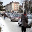 Pe trotuarele municipiului Suceava, combinaţiei de gheaţă, cu apă dezgheţată