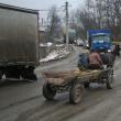 Continuă disputele pe marginea stabilirii autorităţii locale căreia îi revine sarcina de a reabilita drumul din comuna Şcheia