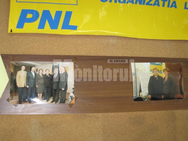 Supărare: Liberalii au scos fotografiile cu Lungu din sediul PNL