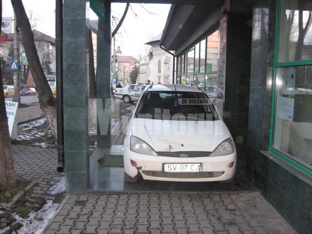 Protest: Sediul OMNIASIG, blocat de un şofer nemulţumit