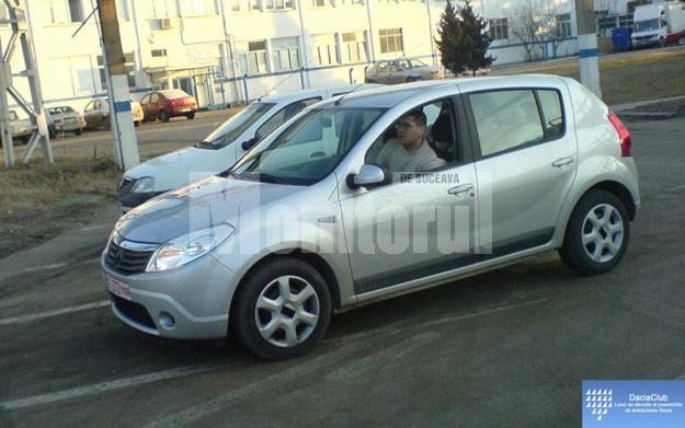 Iată noul Logan (hatch) Iată noul Logan (hatch)