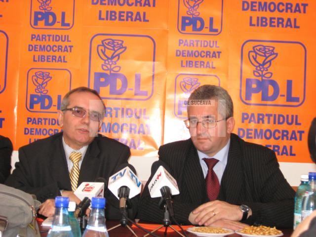 Europarlamentarul PLD Dumitru Oprea şi primarul Ion Lungu