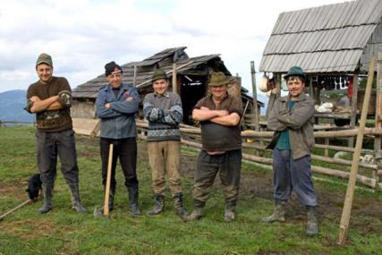Barometru rural: Agricultorii nu sunt interesaţi de fondurile UE