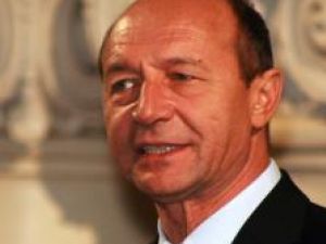 Băsescu este gata să colaboreze cu Tăriceanu în vederea găsirii unei soluţii pentru Ministerul Justiţiei