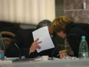 Mărinimie: PNL Suceava nu-şi exclude fugarii pentru a-i feri de “cazier politic”