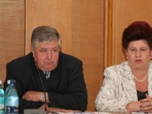 Replică: Mîrza despre Stela Acatrinei: „A căzut în capcana bârfei feminine”