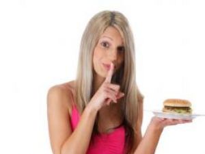 O lună de regim fast food poate avea efecte devastatoare asupra ficatului