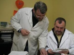 Medicul Gheorghe Niţă şi electronistul Ilie Rotundu sunt prieteni şi asociaţi din primii ani de după 1990