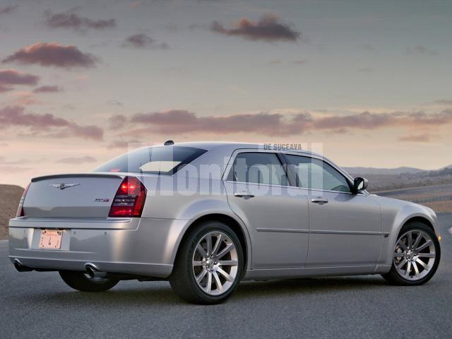 Premieră: Chrysler 300C SRT turează la maxim un diesel!