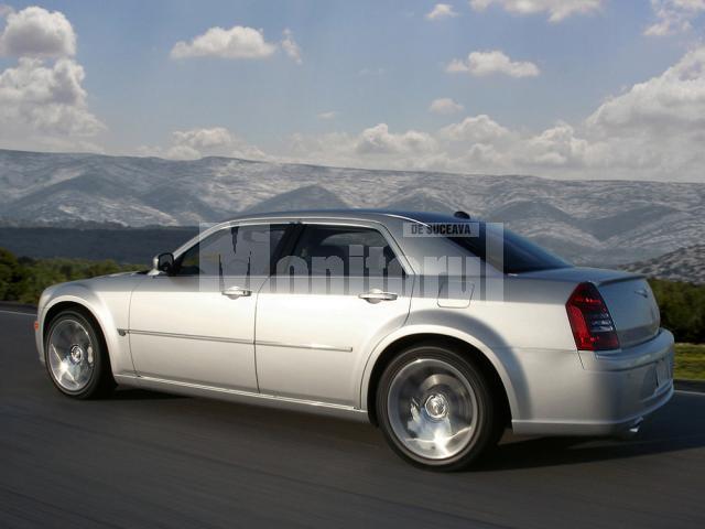 Premieră: Chrysler 300C SRT turează la maxim un diesel!
