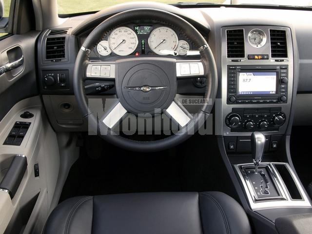 Premieră: Chrysler 300C SRT turează la maxim un diesel!