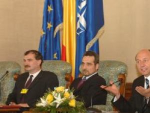 Preşedintele Băsescu a discutat două ore cu reprezentanţii partidelor politice