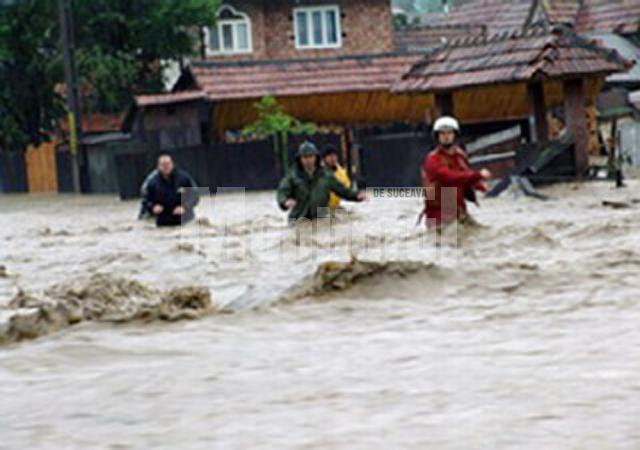 Pericol: Inundaţii la Dorna Arini