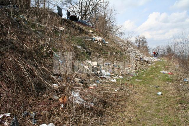 Garda de Mediu: Avertisment pentru primarii care au uitat de curăţenie